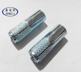 內迫壁虎